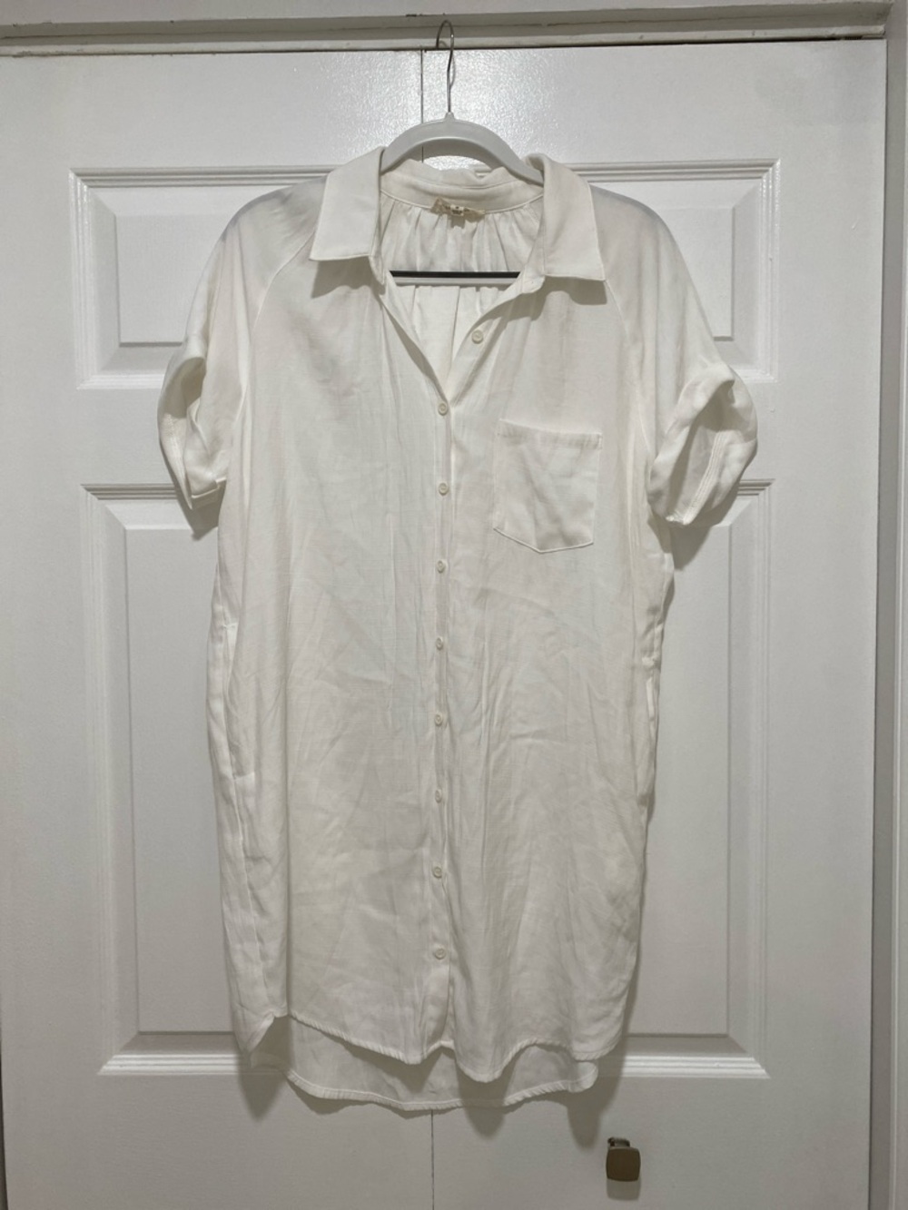 Classic White Short-Sleeve Button-Up dress